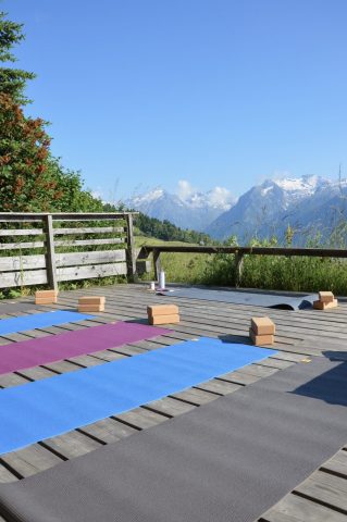 Yoga avec Manon_Villard-Reculas